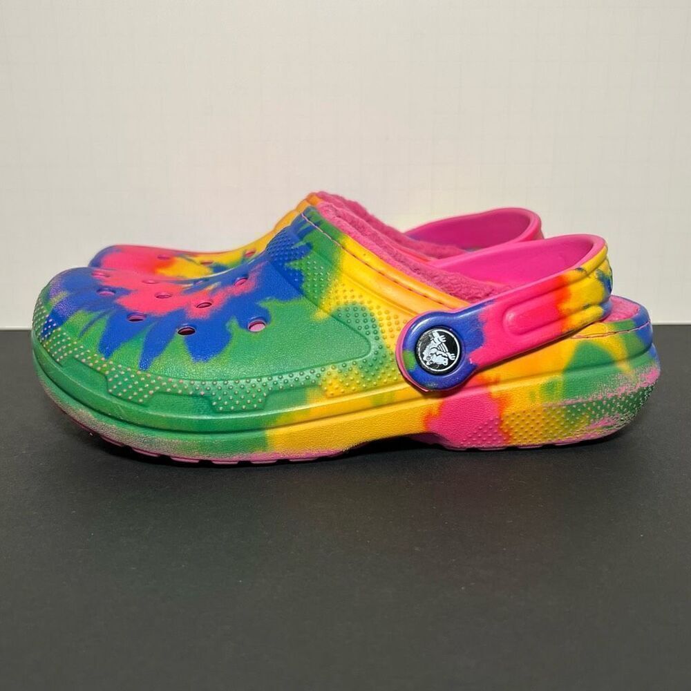 Kids CROCS Classic Tie Dye Faux Fur Lined Clogs / Size 2 - Picture 3 of 8